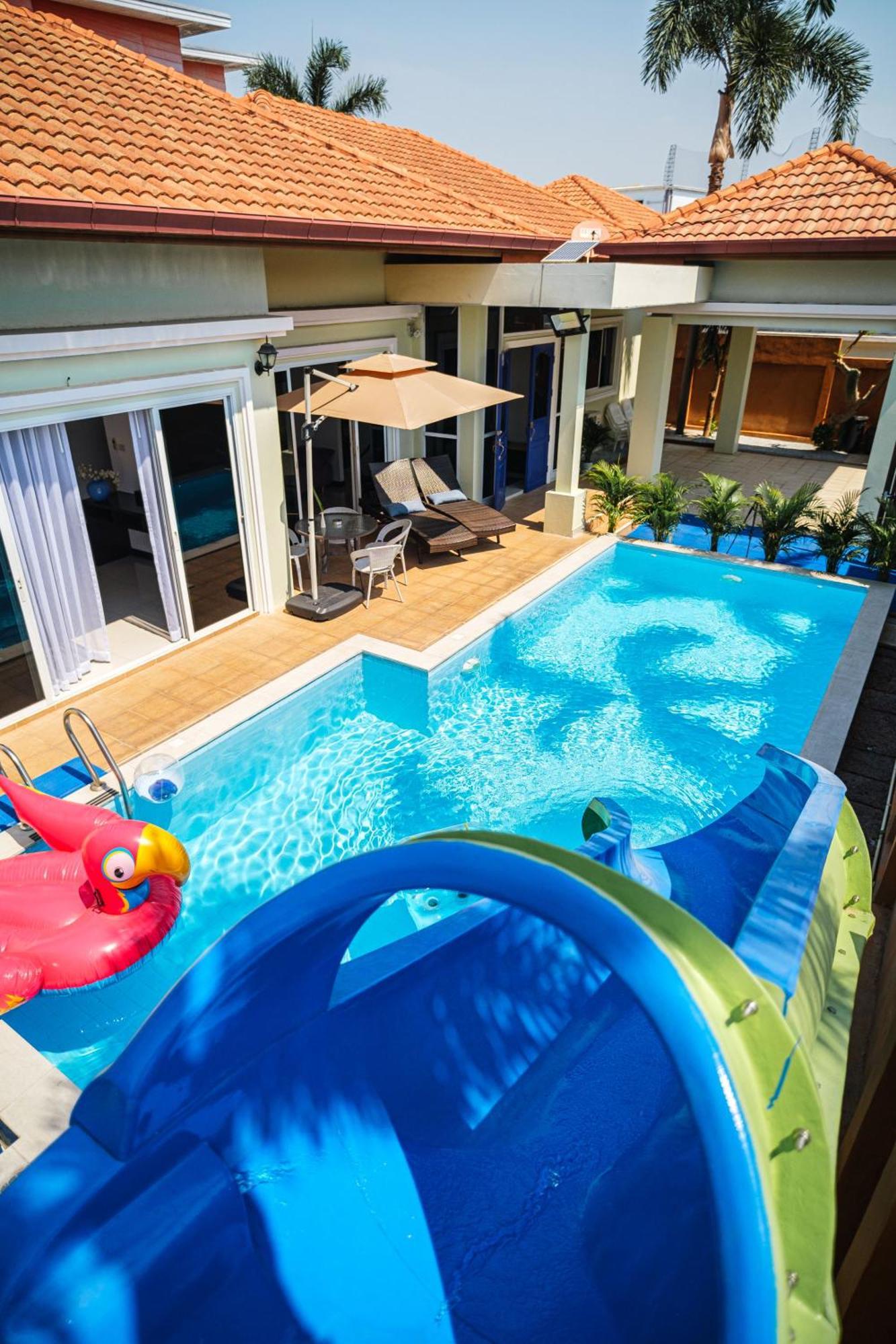King Family Massarossa Pool Vip Villa Pattaya